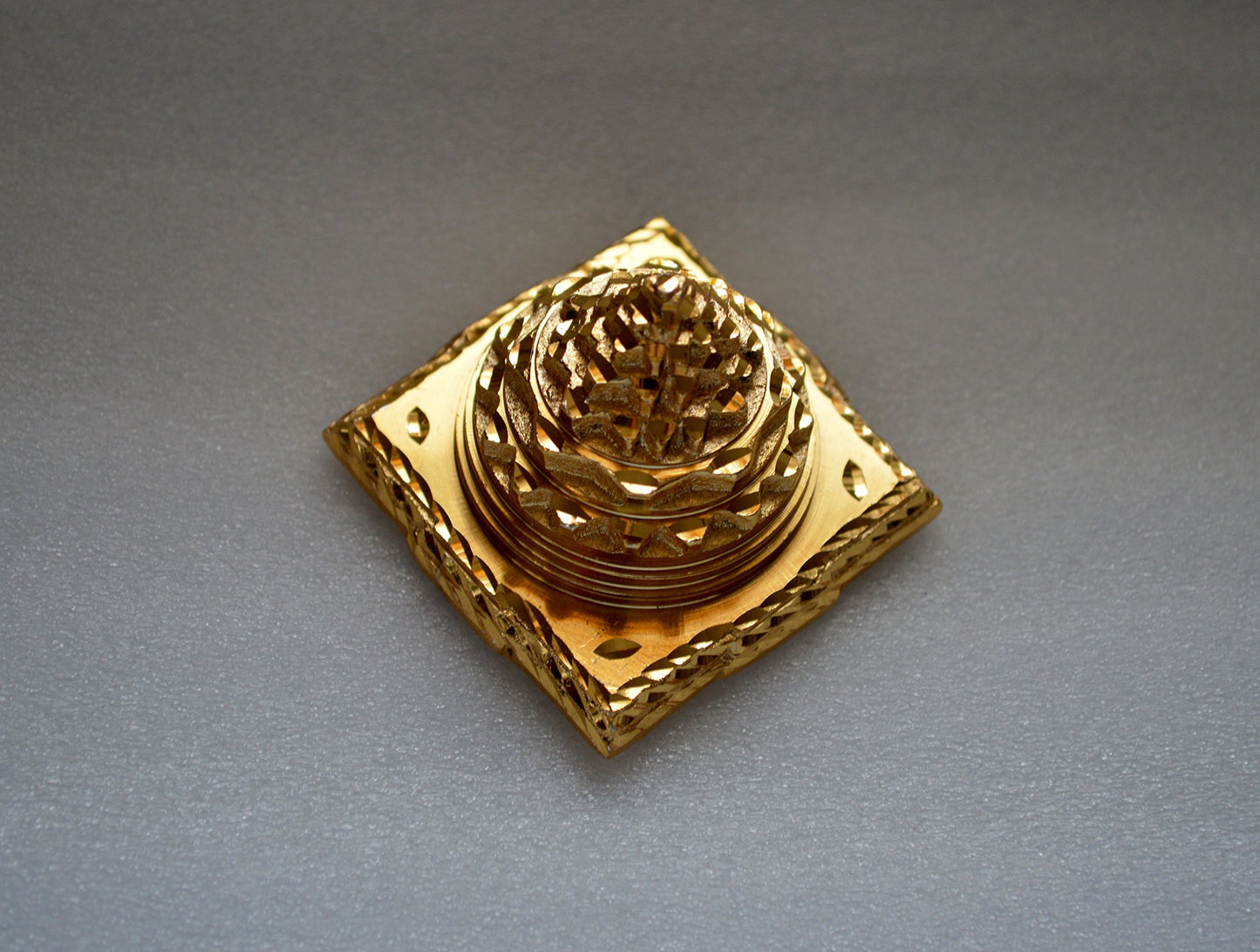 AWAKEN YOUR KUNDALINI Sri Shree Meru Yantra 3D Brass Maha Meru Energized Diwali Puja - Spiritual Powers Correcting imbalances Overcome Fears Prosperity Approx. 2" Inches
