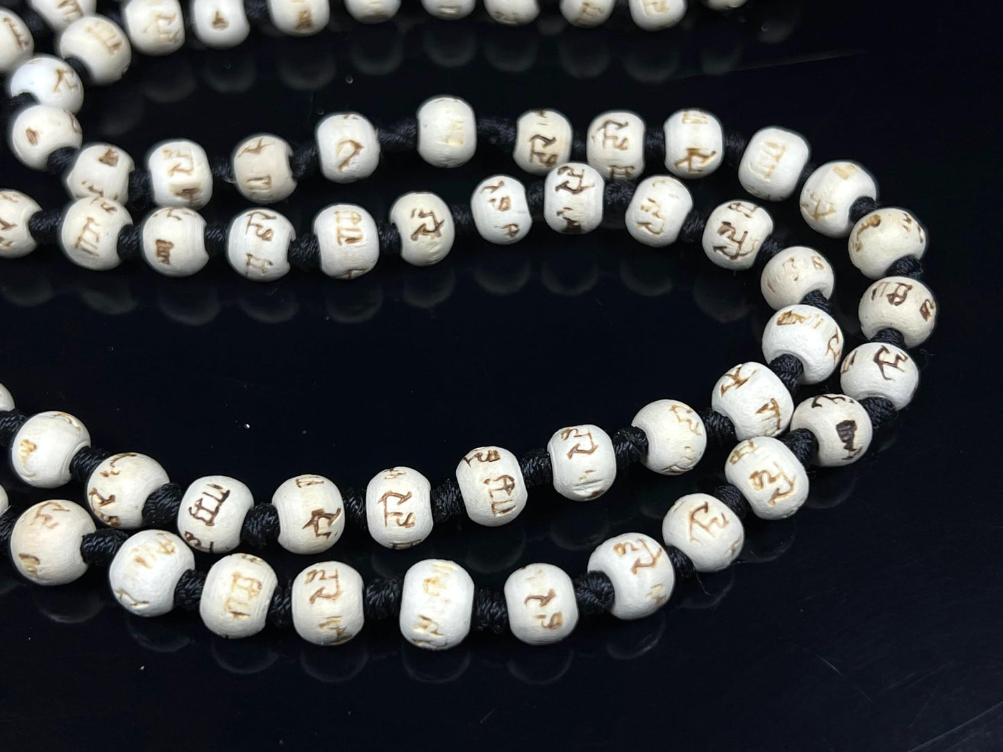 Handmade Tulsi Mala Beads Necklace – 8mm Beads with "Ram" Inscription – Multicolor Options – Chakra Balancing & Zodiac Birthstones – Meditation Jewelry