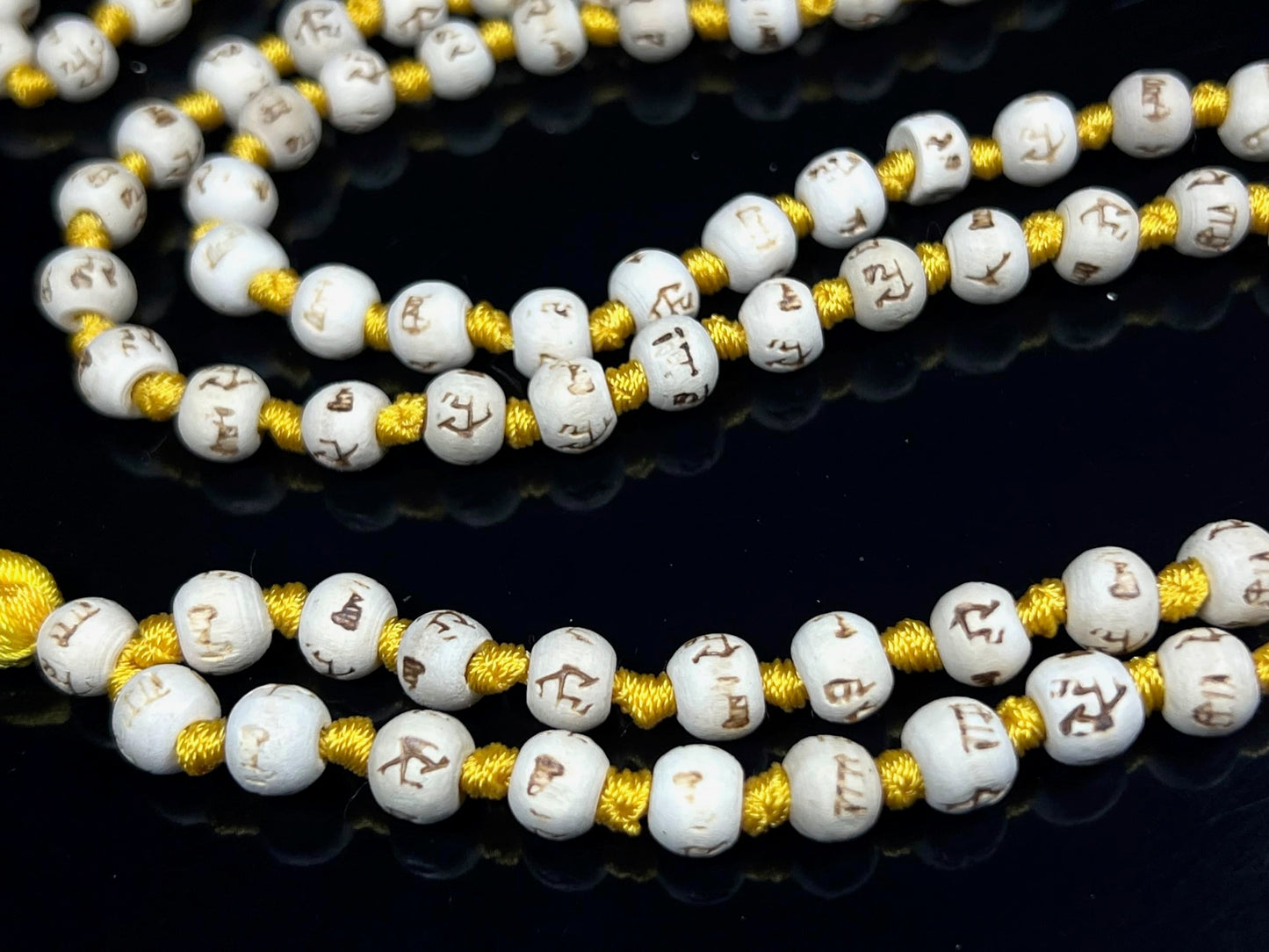 Handmade Tulsi Mala Beads Necklace – 8mm Beads with "Ram" Inscription – Multicolor Options – Chakra Balancing & Zodiac Birthstones – Meditation Jewelry