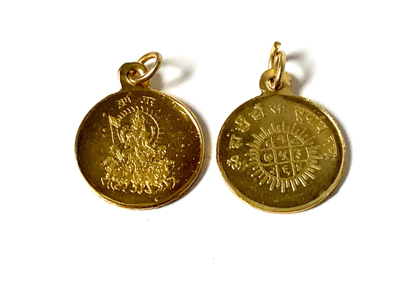 Sri Surya Yantra kavach Amulet Sun "Surya" Yantra, Planetary Yantras, Vastu, Healing Arts, Spiritual Home, Sacred Geometry, Positive energy
