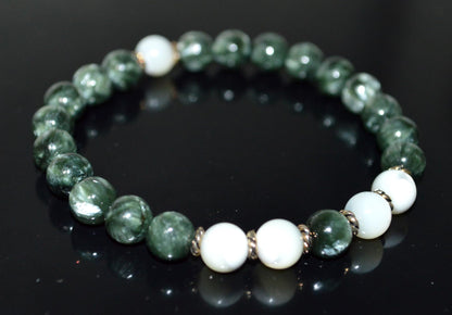 Seraphinite and Mother of Pearl Beads Stretch Bracelet - Universal Birthstone - Heart Chakra Jewelry
