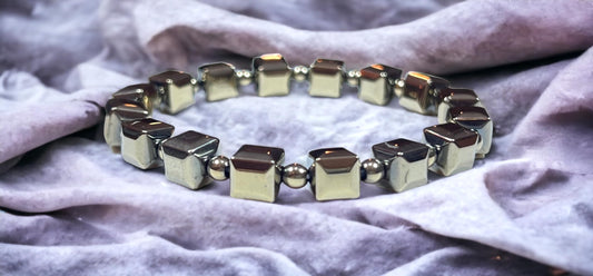 Handmade Pyrite Stretch Bracelet – 8mm Cube and Round Beads – Leo Birthstone – Solar Plexus Chakra – Approx. 7 Inch Wrist Size