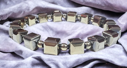 Handmade Pyrite Stretch Bracelet – 8mm Cube and Round Beads – Leo Birthstone – Solar Plexus Chakra – Approx. 7 Inch Wrist Size