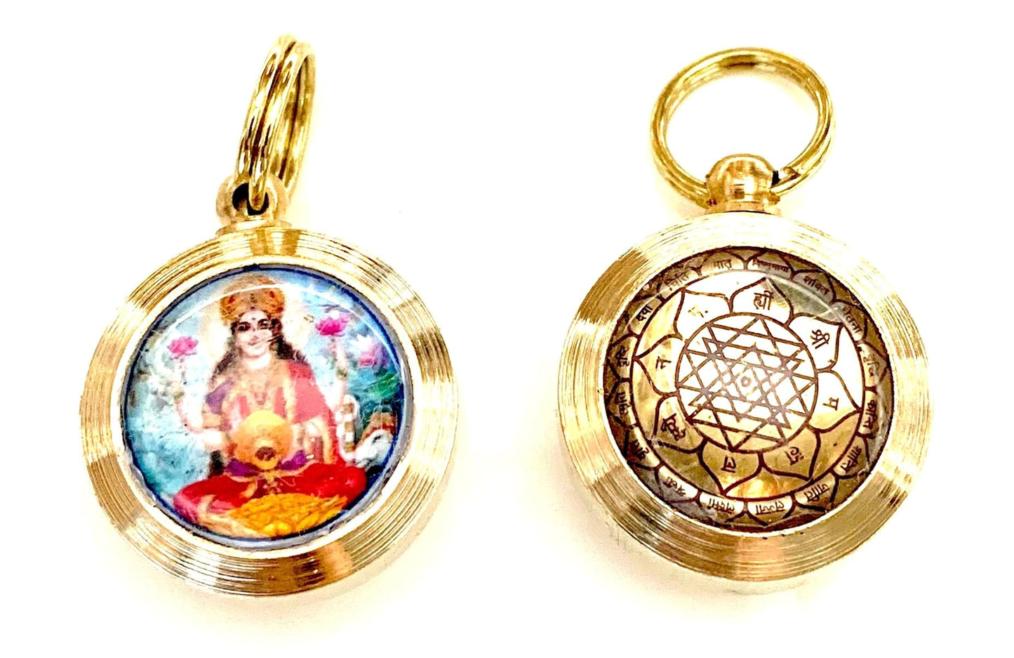Shri Shree Sri Mahalakshmi Maha Lakshmi Mahalaxmi Yantra Pendant – Attract Positive Energies of Abundance, Success, And Material Wealth