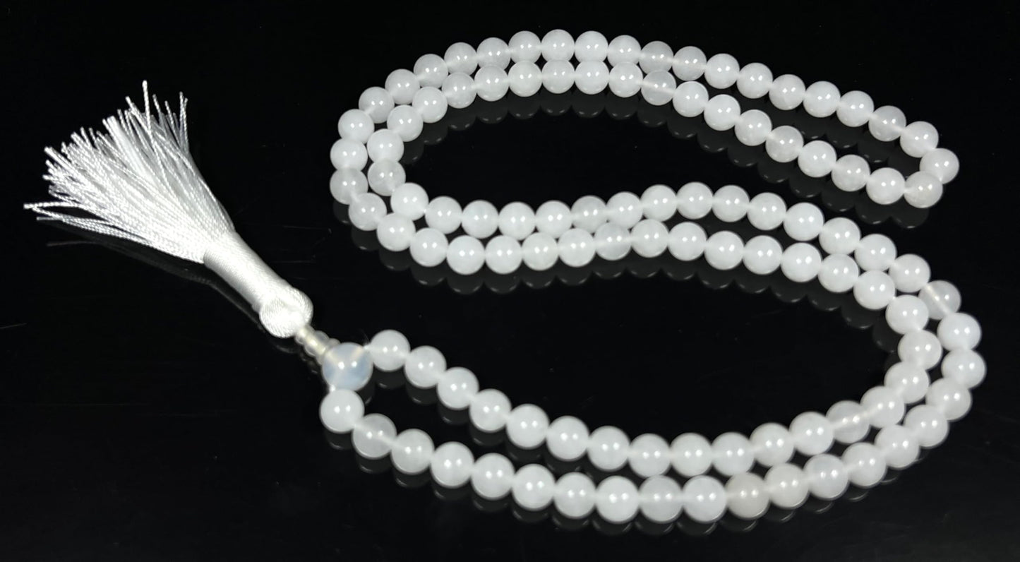 Handmade Pure White Agate Mala Beads Necklace – 8mm 108 Beads – Crown Chakra & Cancer Birthstone – Meditation Jewelry