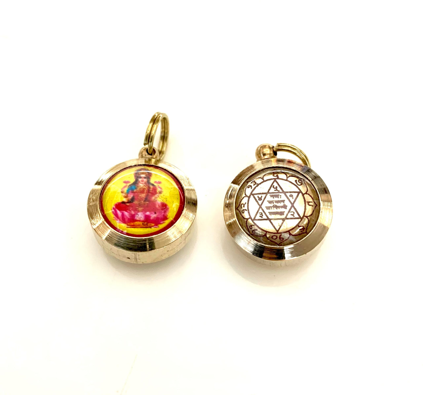 AWAKEN YOUR KUNDALINI Vaibhav Lakshmi Yantra Pendant - Attract Wealth & Prosperity - Good Luck Amulet