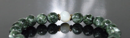 Seraphinite and Mother of Pearl Beads Stretch Bracelet - Universal Birthstone - Heart Chakra Jewelry