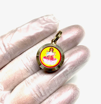 Attract Prosperity with Vaibhav Lakshmi Yantra Kavach Pendant – Goddess Lakshmi Laxmi Blessings for Wealth and Abundance!