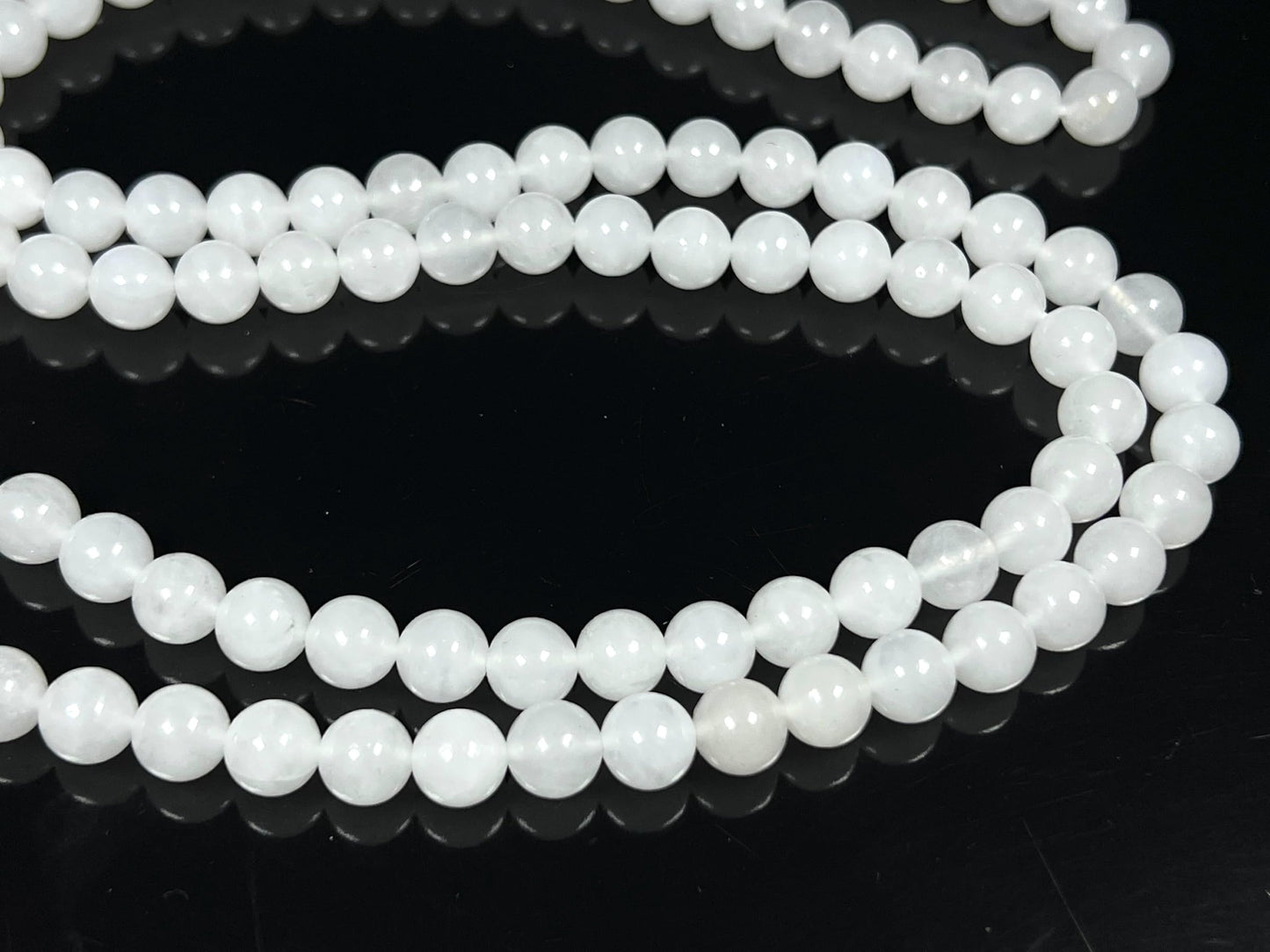 Handmade Pure White Agate Mala Beads Necklace – 8mm 108 Beads – Crown Chakra & Cancer Birthstone – Meditation Jewelry