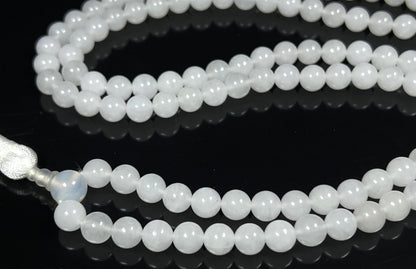 Handmade Pure White Agate Mala Beads Necklace – 8mm 108 Beads – Crown Chakra & Cancer Birthstone – Meditation Jewelry