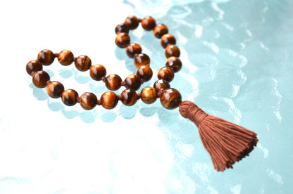 Tiger’s Eye Pocket Mala | 27 Beads for Clarity & Courage | DRISHTI Collection