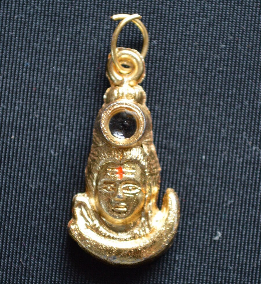 Sri Maha Mrityunjaya Yantra Kavach Pendant-Unique-Complete Mantra engraved inside the Pendant- Overcome fear of death grave dangers diseases
